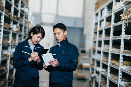 倉庫内での業務用タブレットとして